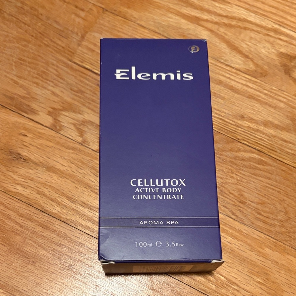 ELEMIS Cellutox Active Body Concentrate in Deep Blue